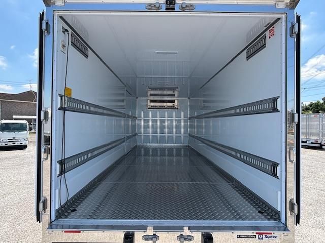 MITSUBISHI FUSOU FIGHTER 2025 Image 31