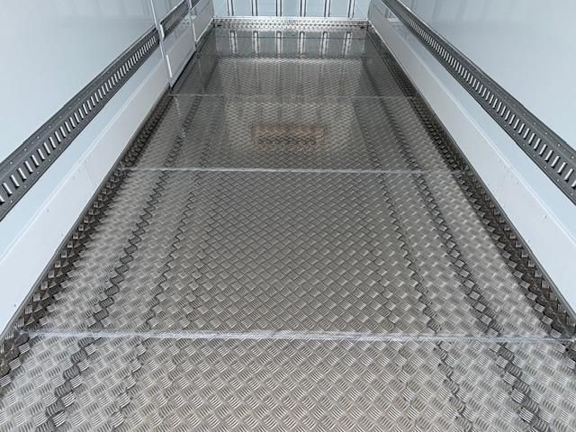 MITSUBISHI FUSOU FIGHTER 2025 Image 31