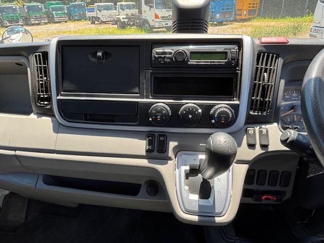 MITSUBISHI CANTER 2021 Image 31