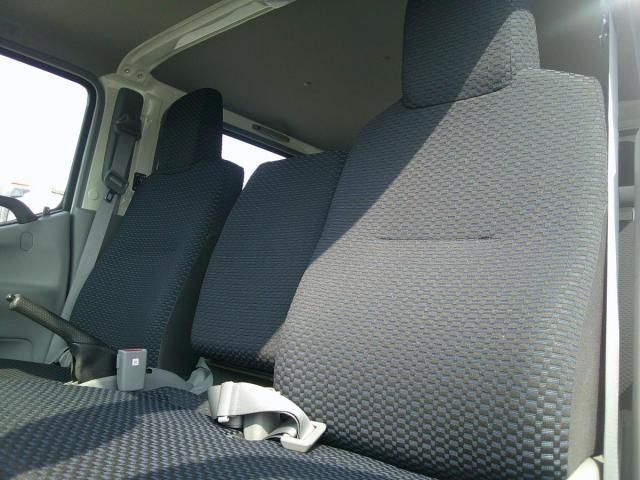 HINO DUTRO 2024 Image 31