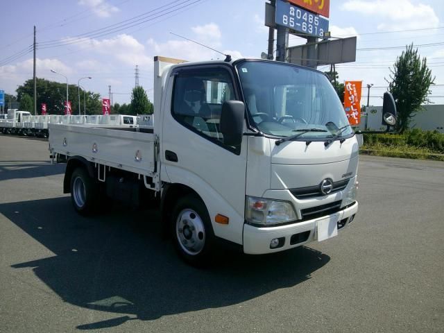 HINO DUTRO 2015 Image 31