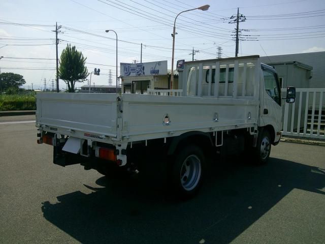 HINO DUTRO 2015 Image 31