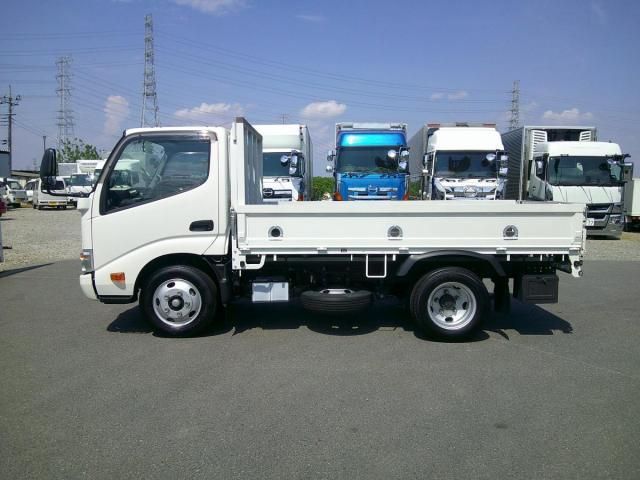 HINO DUTRO 2015 Image 31