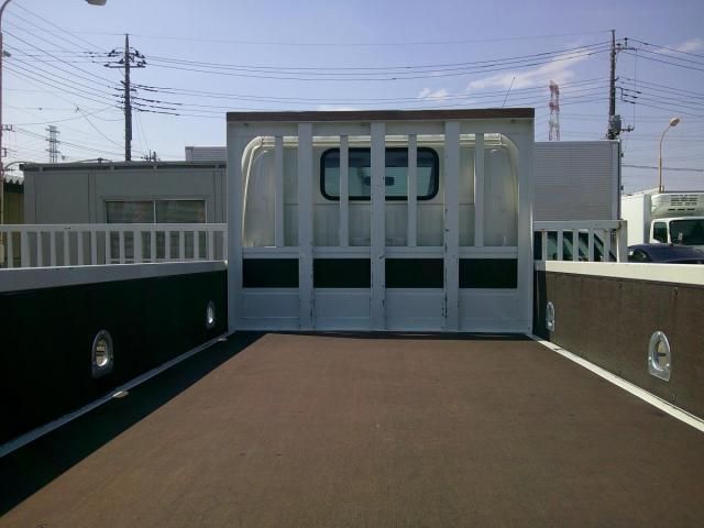 HINO DUTRO 2015 Image 31