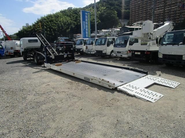 MITSUBISHI CANTER 2018 Image 31