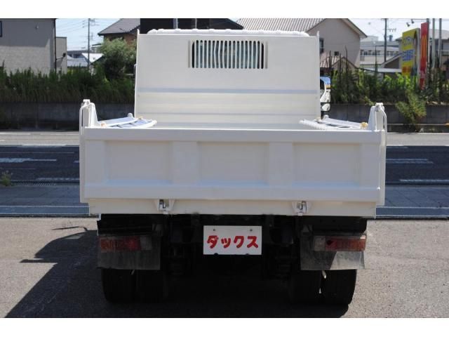 HINO DUTRO 2010 Image 31