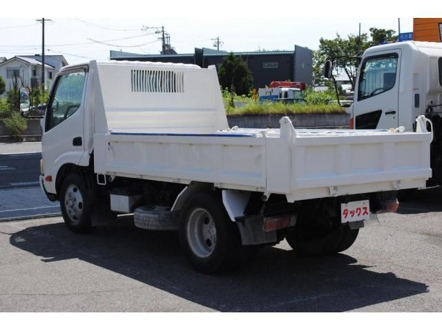 HINO DUTRO 2010 Image 31