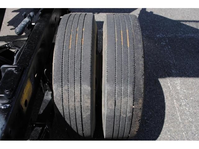 HINO DUTRO 2010 Image 31