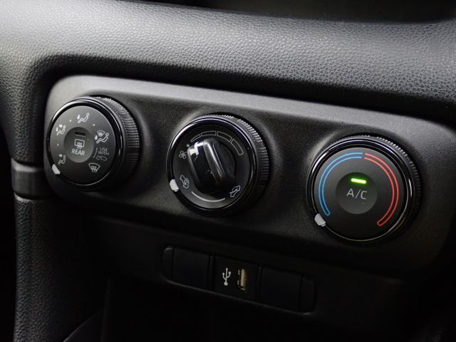 TOYOTA YARIS 2021 Image 31