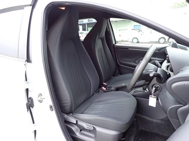 TOYOTA YARIS 2021 Image 31