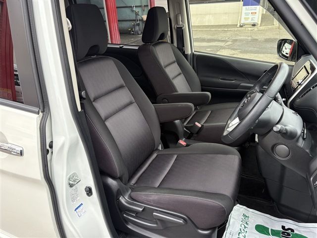 NISSAN SERENA  S-HYBRID 4WD 2019 Image 31