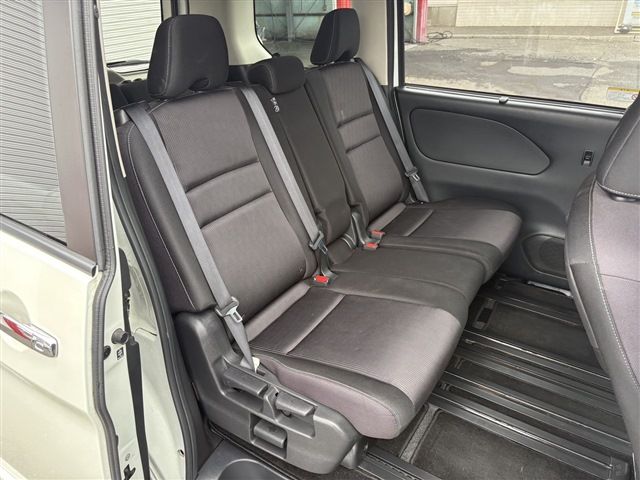 NISSAN SERENA  S-HYBRID 4WD 2019 Image 31