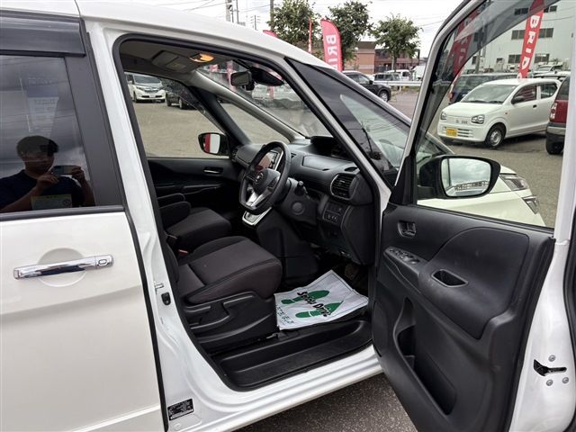 NISSAN SERENA  S-HYBRID 4WD 2019 Image 31