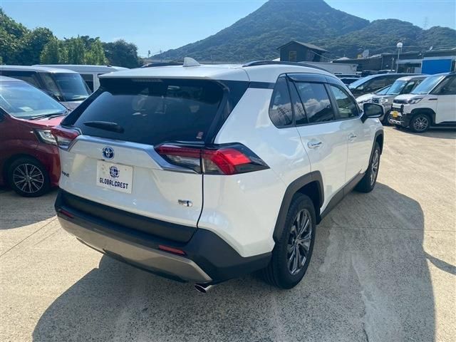 TOYOTA RAV4 HYBRID 4WD 2022 Image 31