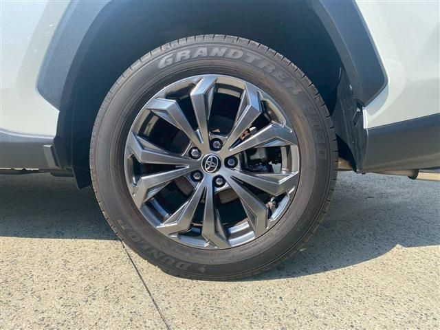 TOYOTA RAV4 HYBRID 4WD 2022 Image 31