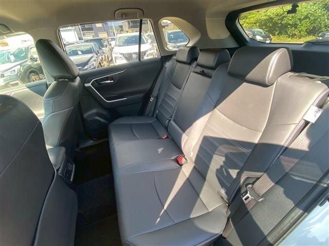 TOYOTA RAV4 HYBRID 4WD 2022 Image 31