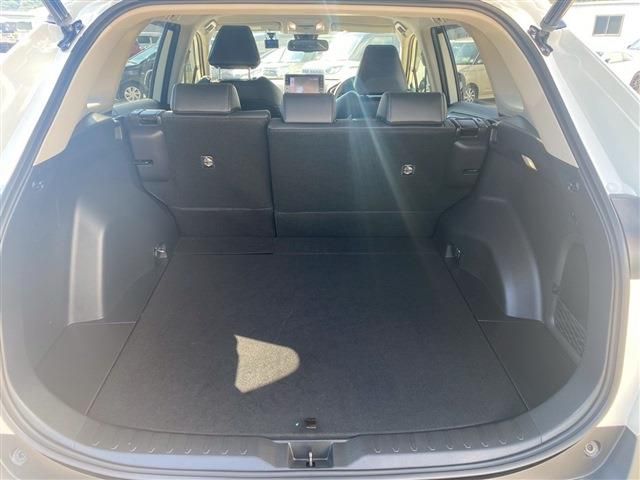 TOYOTA RAV4 HYBRID 4WD 2022 Image 31