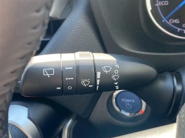 TOYOTA RAV4 HYBRID 4WD 2022 Image 31