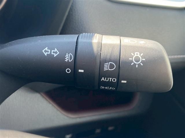 TOYOTA RAV4 HYBRID 4WD 2022 Image 31