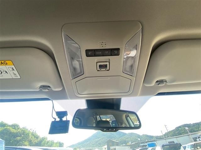 TOYOTA RAV4 HYBRID 4WD 2022 Image 31