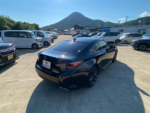 TOYOTA LEXUS RC300H 2023 Image 31
