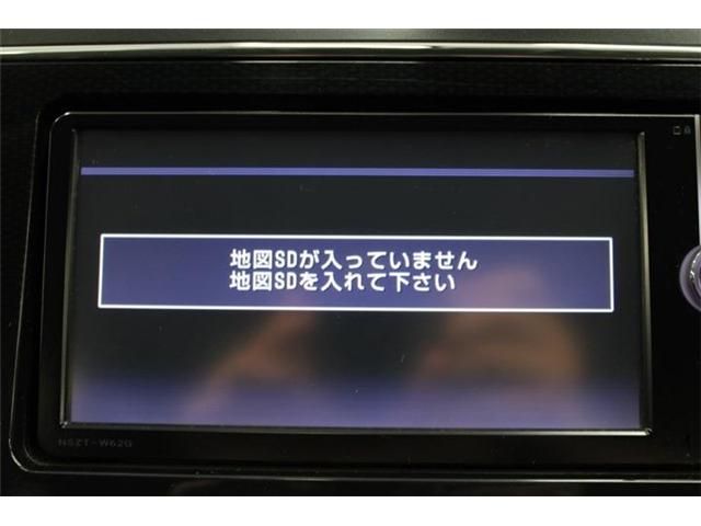 TOYOTA PRIUS ALPHA 2015 Image 31