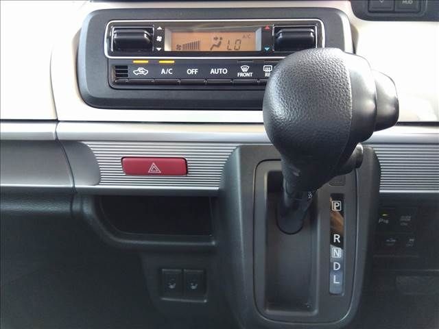 SUZUKI SPACIA 4WD 2018 Image 31