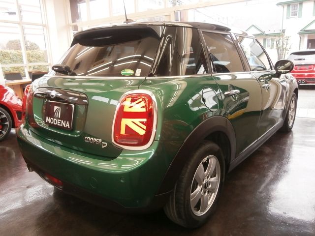 BMW MINI COOPER D 5DOOR 2020 Image 31