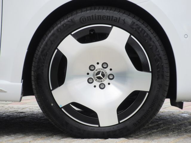 MERCEDES BENZ V CLAS 2025 Image 31