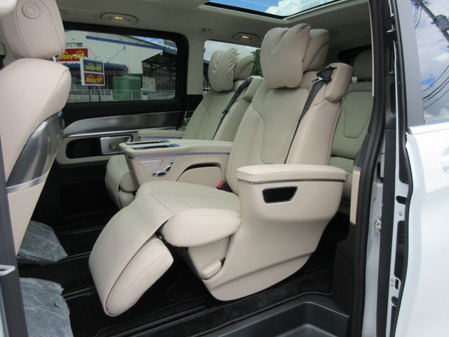 MERCEDES BENZ V CLAS 2025 Image 31