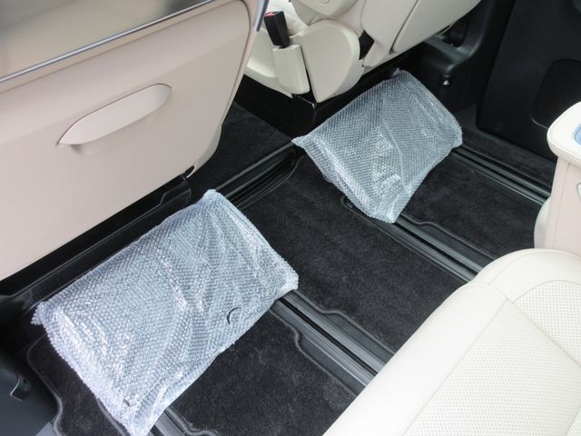 MERCEDES BENZ V CLAS 2025 Image 31