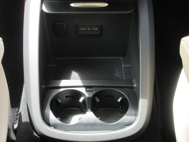 MERCEDES BENZ V CLAS 2025 Image 31