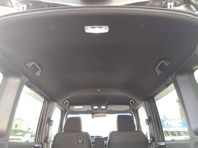 HONDA N BOX CUSTOM 4WD 2019 Image 31