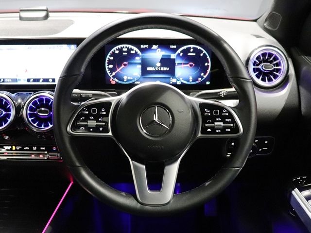 MERCEDES BENZ GLB 2022 Image 31
