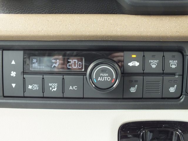 HONDA N BOX 2024 Image 31