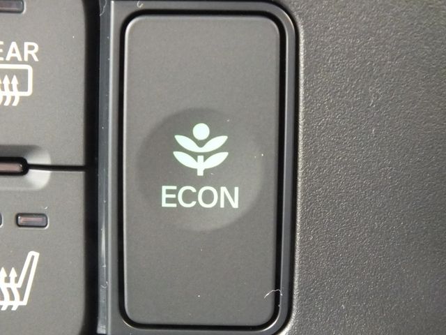 HONDA N BOX 2024 Image 31