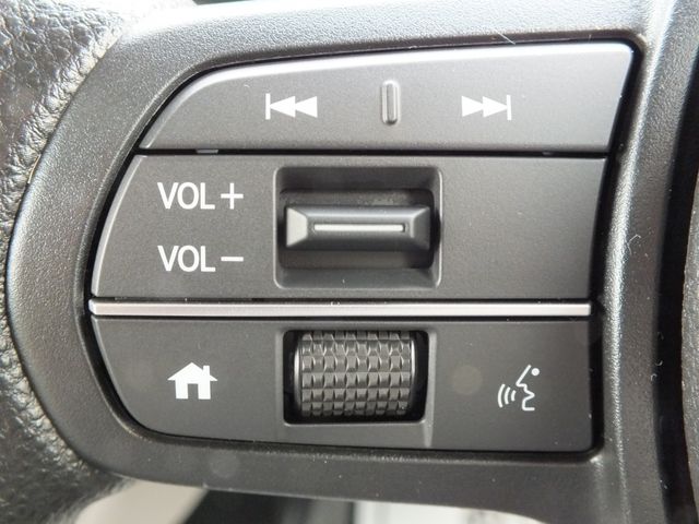 HONDA N BOX 2024 Image 31