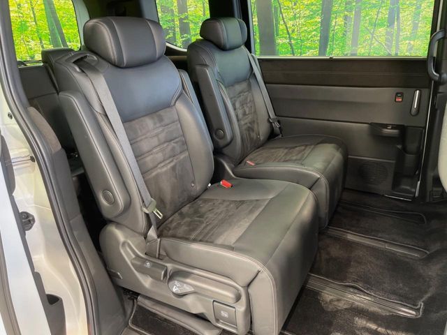 HONDA STEPWAGON E:HEV SPAD 2022 Image 31