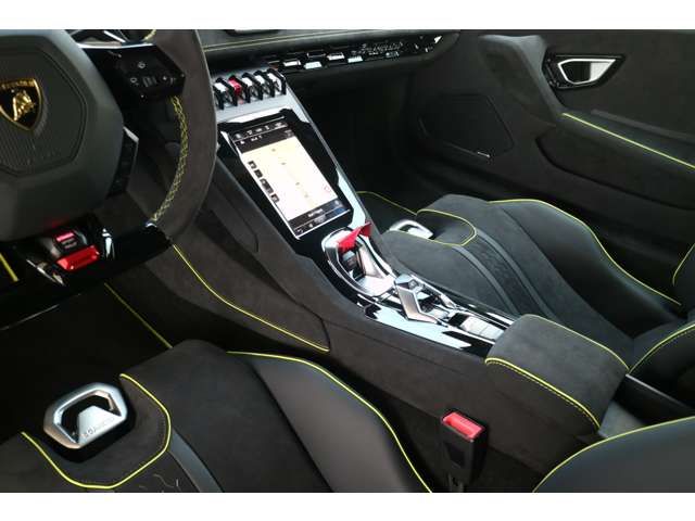 LAMBORGHINI HURACAN 2024 Image 31