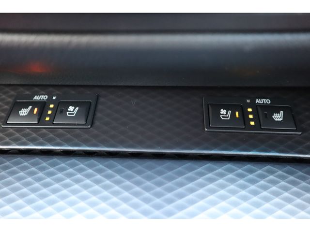 TOYOTA LEXUS GS F 2018 Image 31