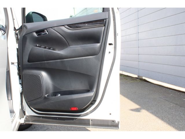 TOYOTA ALPHARD 2021 Image 31