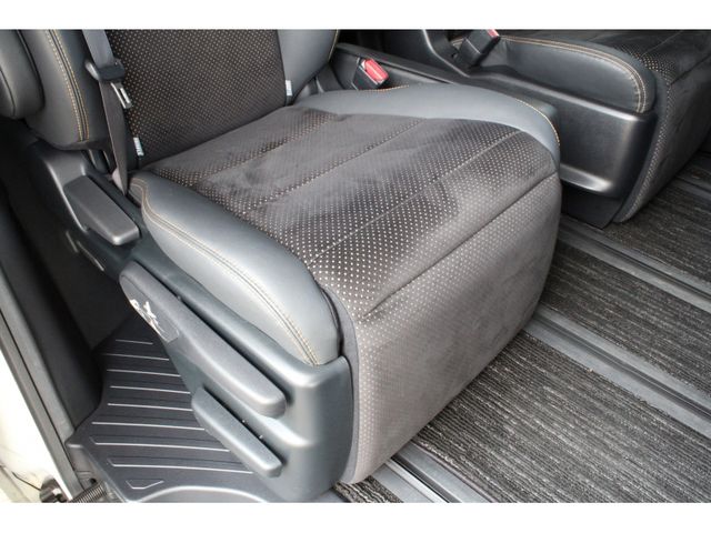 TOYOTA ALPHARD 2021 Image 31