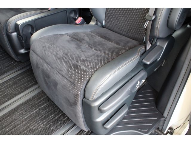 TOYOTA ALPHARD 2021 Image 31