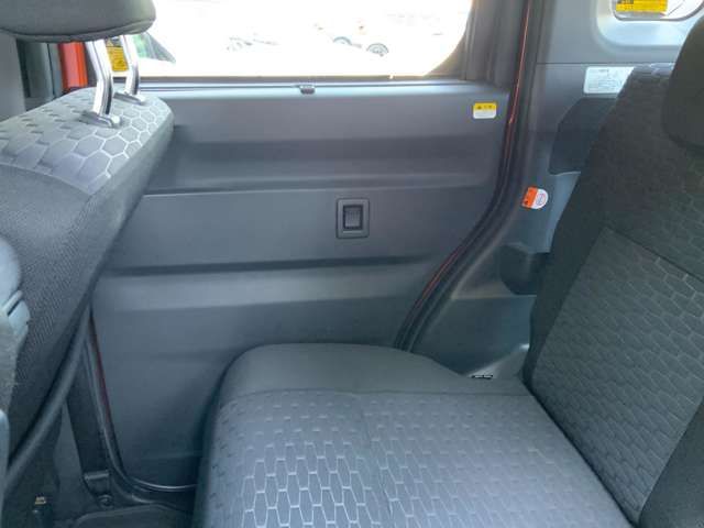 DAIHATSU WAKE 2015 Image 31