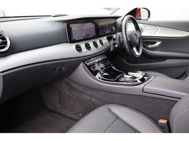 MERCEDES BENZ E CLAS 2017 Image 31