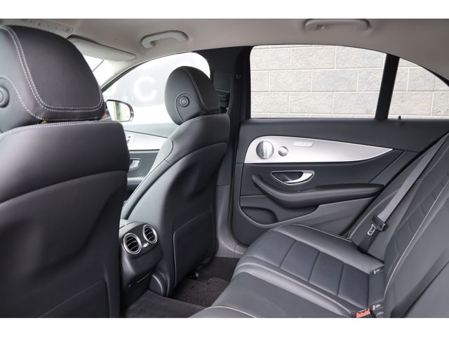 MERCEDES BENZ E CLAS 2017 Image 31