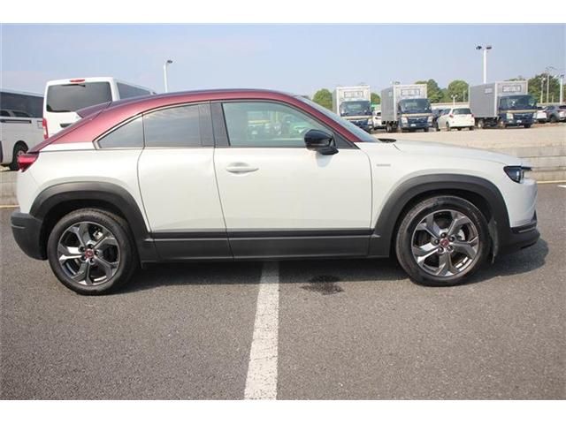 MAZDA MX-30 2021 Image 31