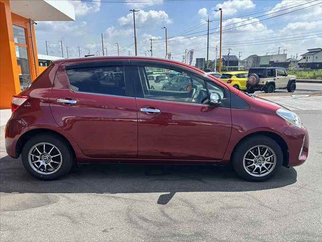 TOYOTA VITZ 2017 Image 31