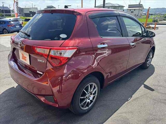 TOYOTA VITZ 2017 Image 31