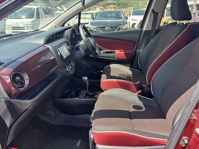 TOYOTA VITZ 2017 Image 31